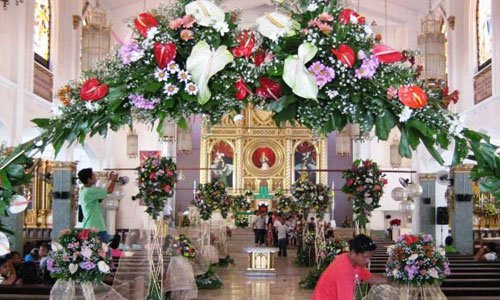 Floral wedding decor